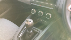 Renault Clio 1.0 TCe 90 Evolution 5dr Petrol Hatchback